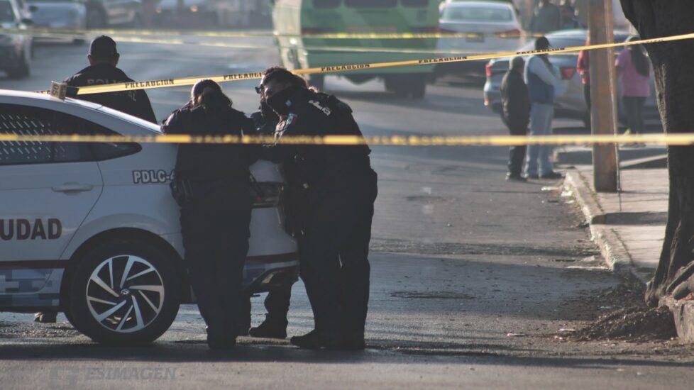 Una mujer fue asesinada en Puebla al resistirse a un asalto, mientras otra fue apuñalada horas antes.