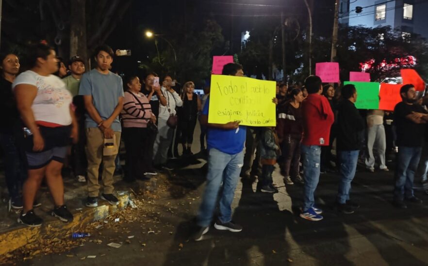 En Guadalajara, la familia de Roberto Carlos exige justicia tras su arresto por presunta rapiña. Entérate de los detalles.