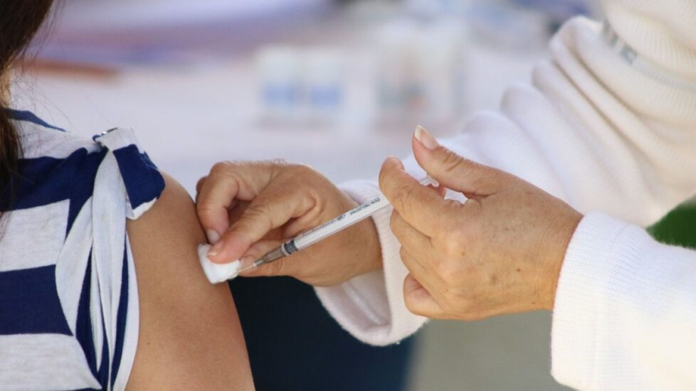 Los contagios de influenza en Nuevo León aumentan, colocándolo como el estado con más casos en el país. ¿Por qué esto es relevante?