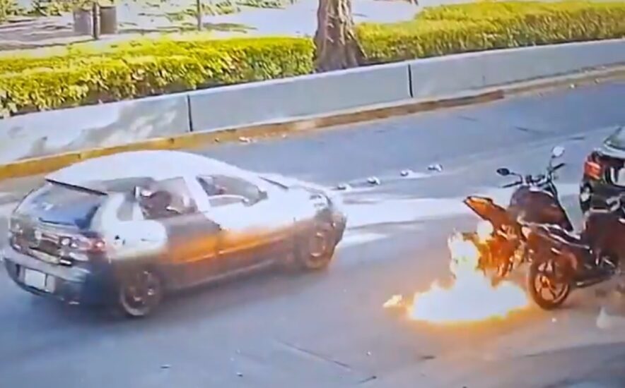Un ataque incendiario con bomba Molotov fue captado en video, generando preocupación en Guadalajara. Conoce los detalles.