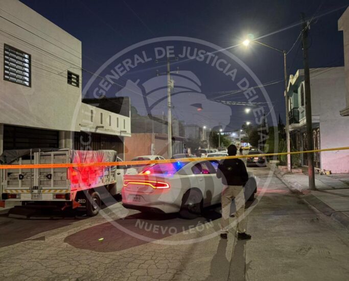 La Fiscalía Antisecuestros de Nuevo León realizó un amplio operativo que incluyó 13 inmuebles en la lucha contra el crimen.