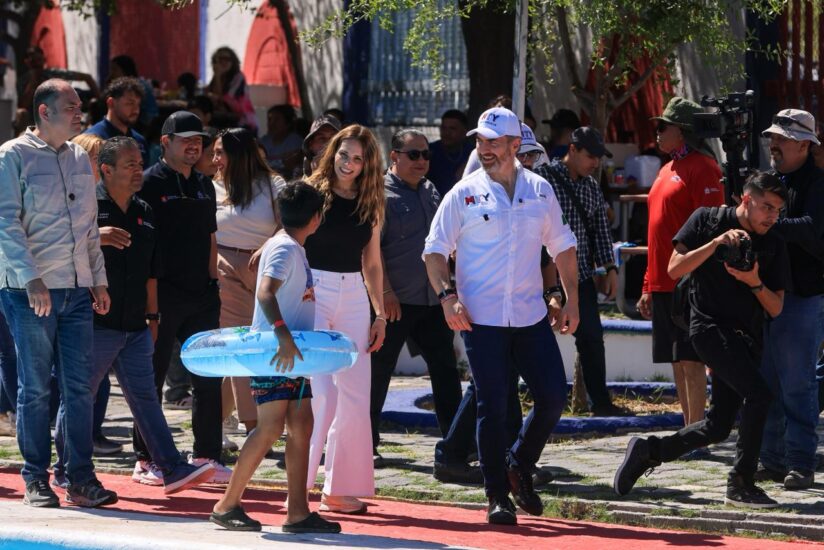 Adrián de la Garza da inicio a la temporada acuática en Parque España