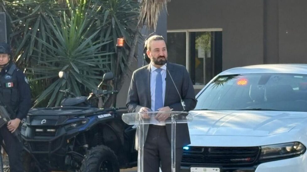 El alcalde Mauricio Farah busca un acuerdo a través del diálogo tras el estancamiento en el Congreso de Nuevo León.