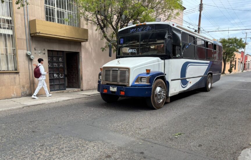 Los chóferes involucrados en un trágico accidente en Durango han sido sancionados tras inconsistencias en la investigación.
