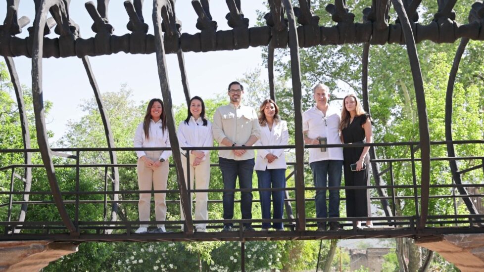 David de la Peña y su museo Tierra de Dinosaurios en Santiago