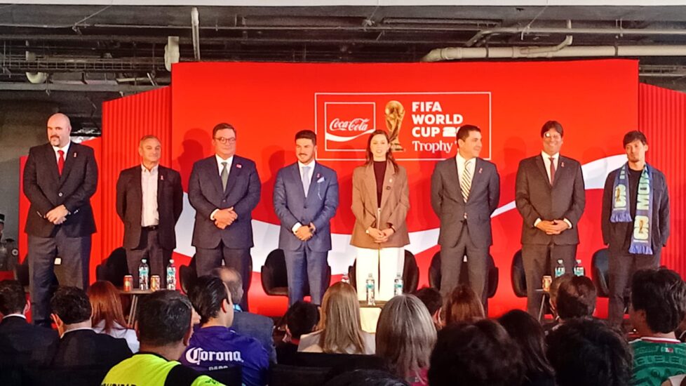 Trofeo del Mundial 2026 se presenta en el Estadio Monterrey