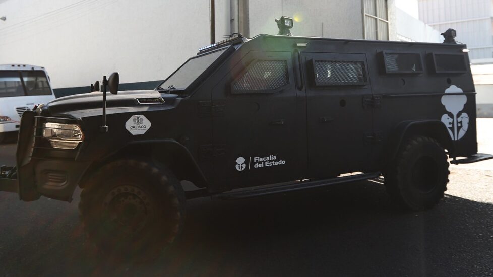 La Fiscalía de Jalisco arresta a dos oficiales implicados en un caso de desaparición forzada que conmueve a Ixtlahuacán.