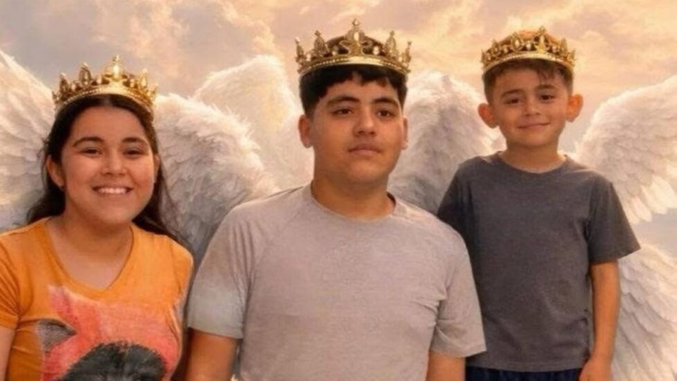 Tres menores, hermanos, pierden la vida en un trágico accidente vehicular en Doctor Arroyo, Nuevo León.