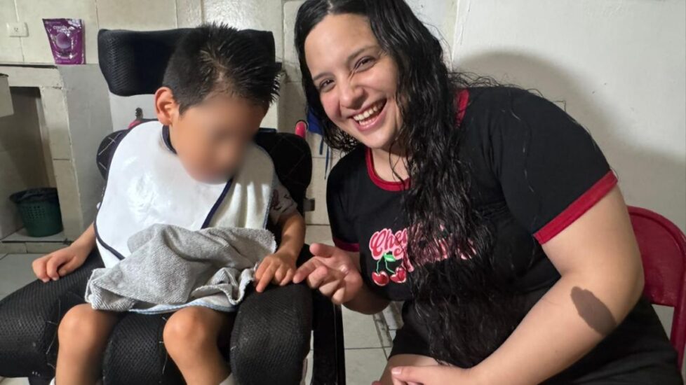 La familia de Mauricio pide apoyo urgente para cubrir sus gastos médicos y mejorar su calidad de vida.