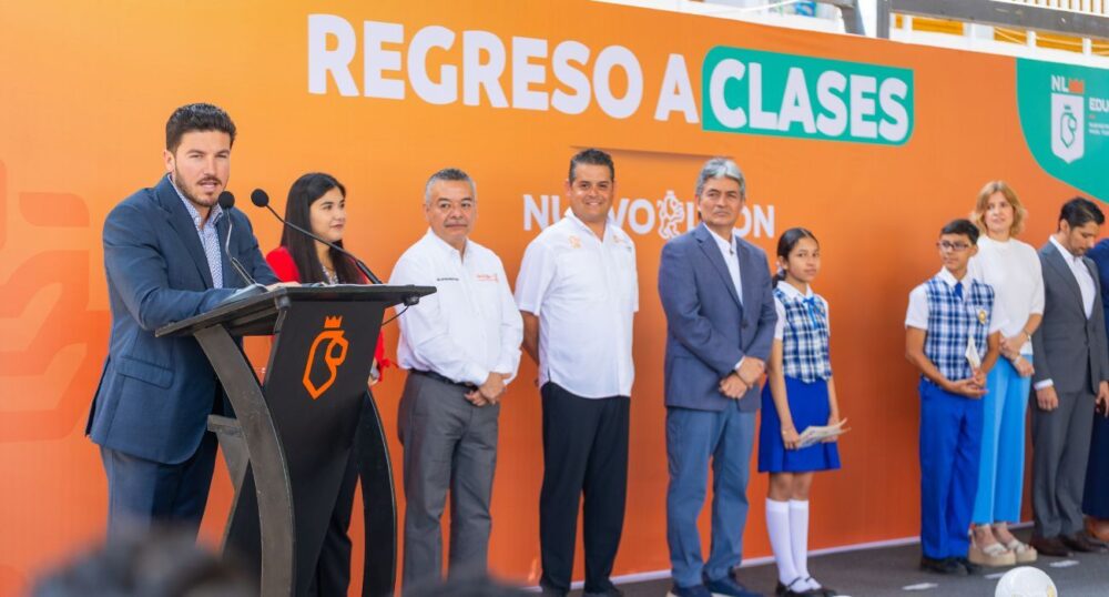 Samuel García destina $800 millones para la educación en Nuevo León