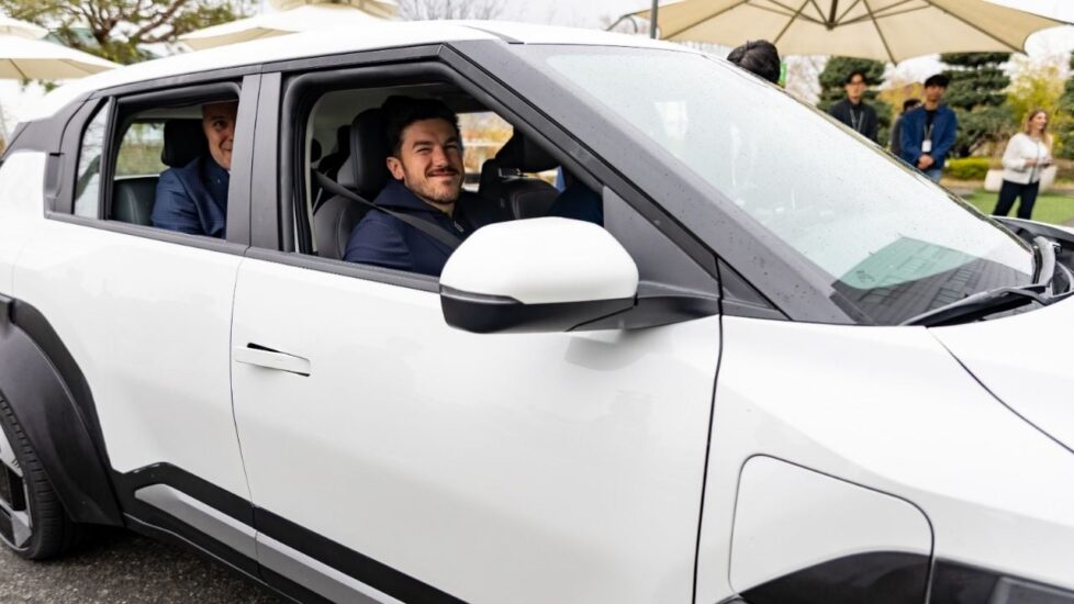 Samuel García y la inversión tecnológica de Hyundai Mobis en Nuevo León