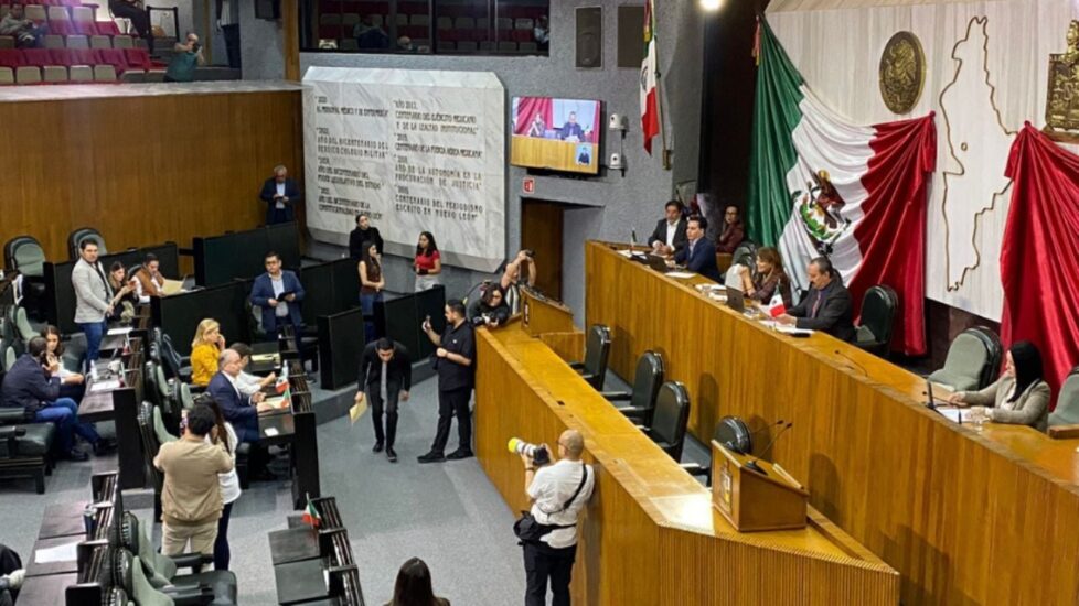 Congreso de Nuevo León amplía sesiones para resolver presupuesto 2026