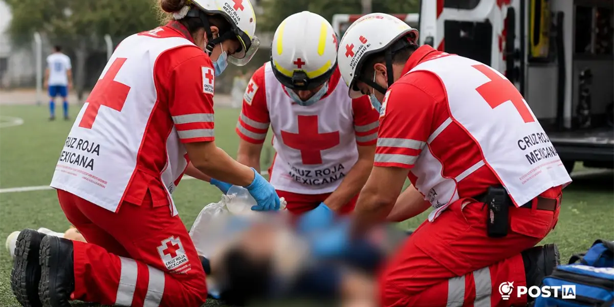 Un hombre fallece inesperadamente tras desmayarse en un emocionante juego de fútbol americano en Monterrey, generando conmoción.