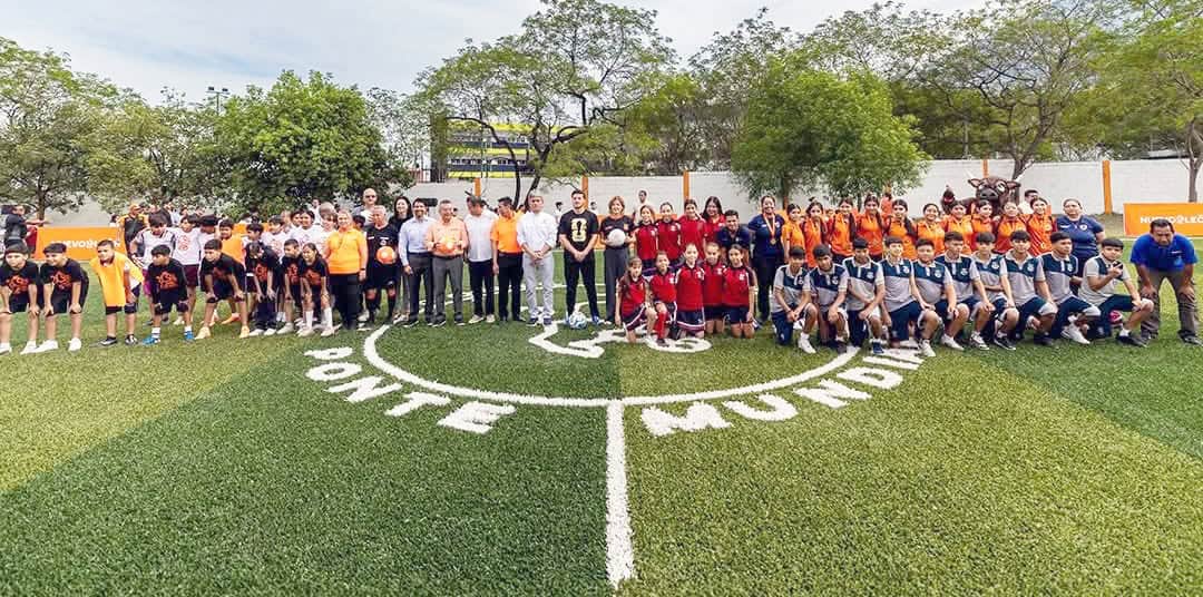 El gobernador Samuel García inaugura la cancha número 520 en Monterrey