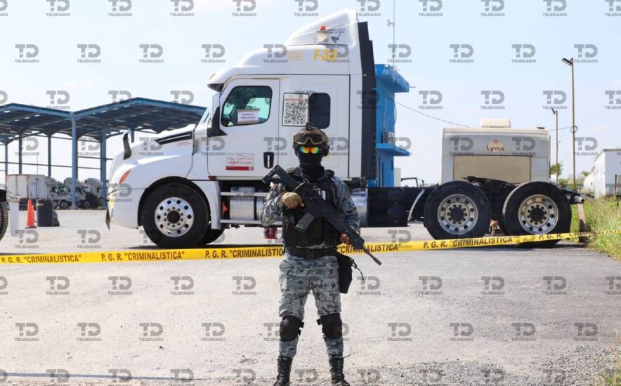Autoridades de Cadereyta, Nuevo León, incautan un millón de litros de hidrocarburo ilegal en un operativo reciente.