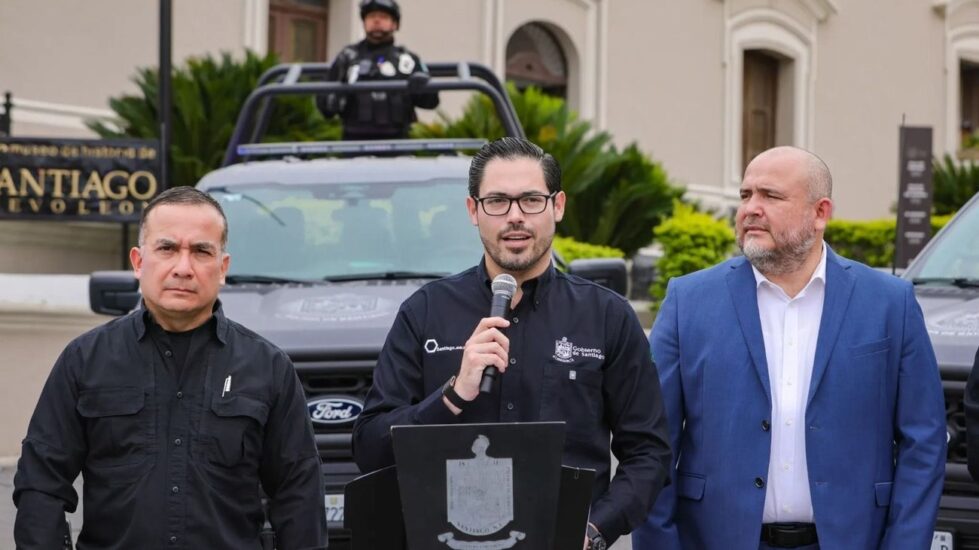 Santiago implementa bodycam con IA para mejorar vigilancia policial en NL