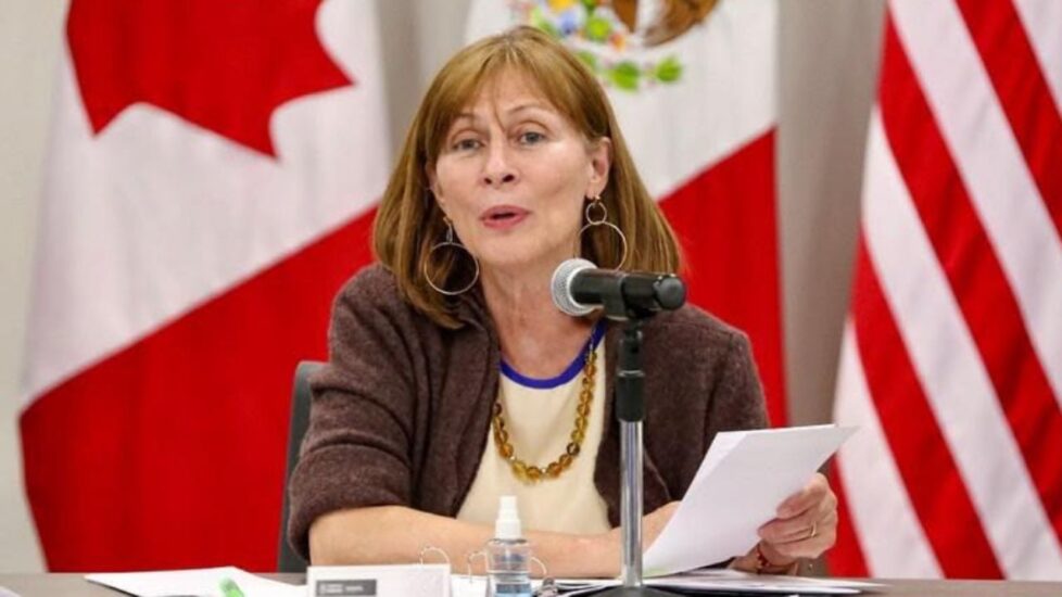 Tatiana Clouthier abandona el IME para postularse en elecciones de NL