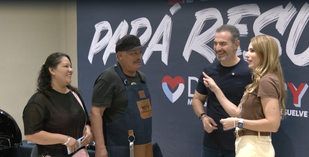 Adrián de la Garza entrega asadores en celebración del Día del Padre