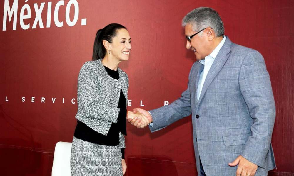 Claudia Sheinbaum recibe apoyo del SNTE en su aniversario presidencial