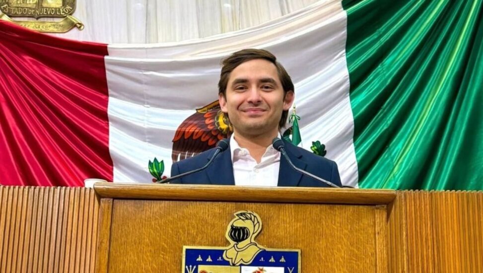 Rodrigo Montemayor busca directrices de Morena para sus votaciones en el Congreso