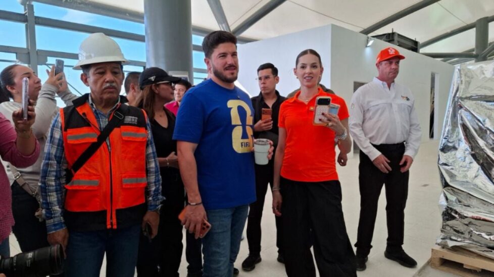 Samuel García y Mariana Rodríguez recorren la nueva Línea 6 del Metro